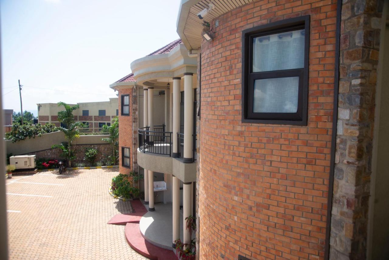 Quality Inn Hotel Kigali Exteriör bild