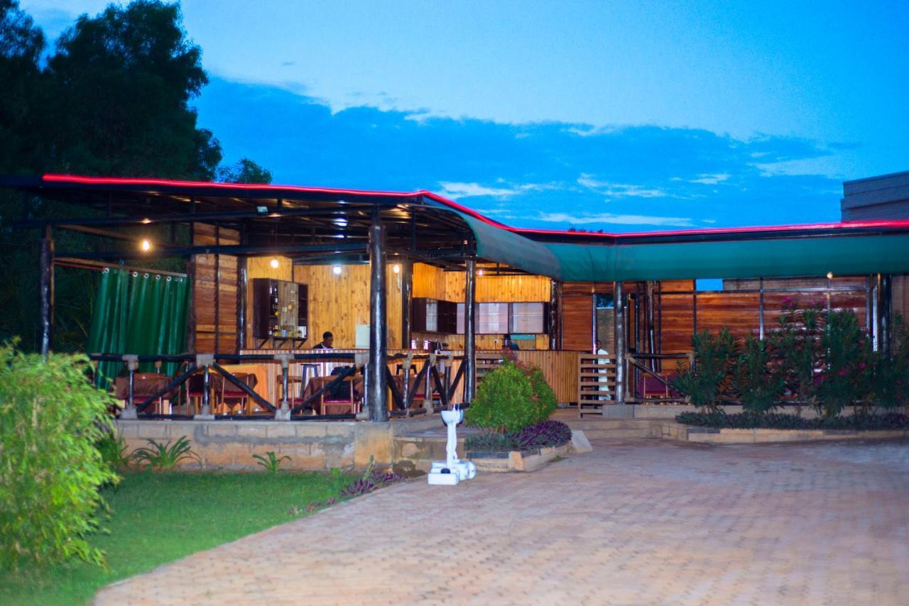 Quality Inn Hotel Kigali Exteriör bild
