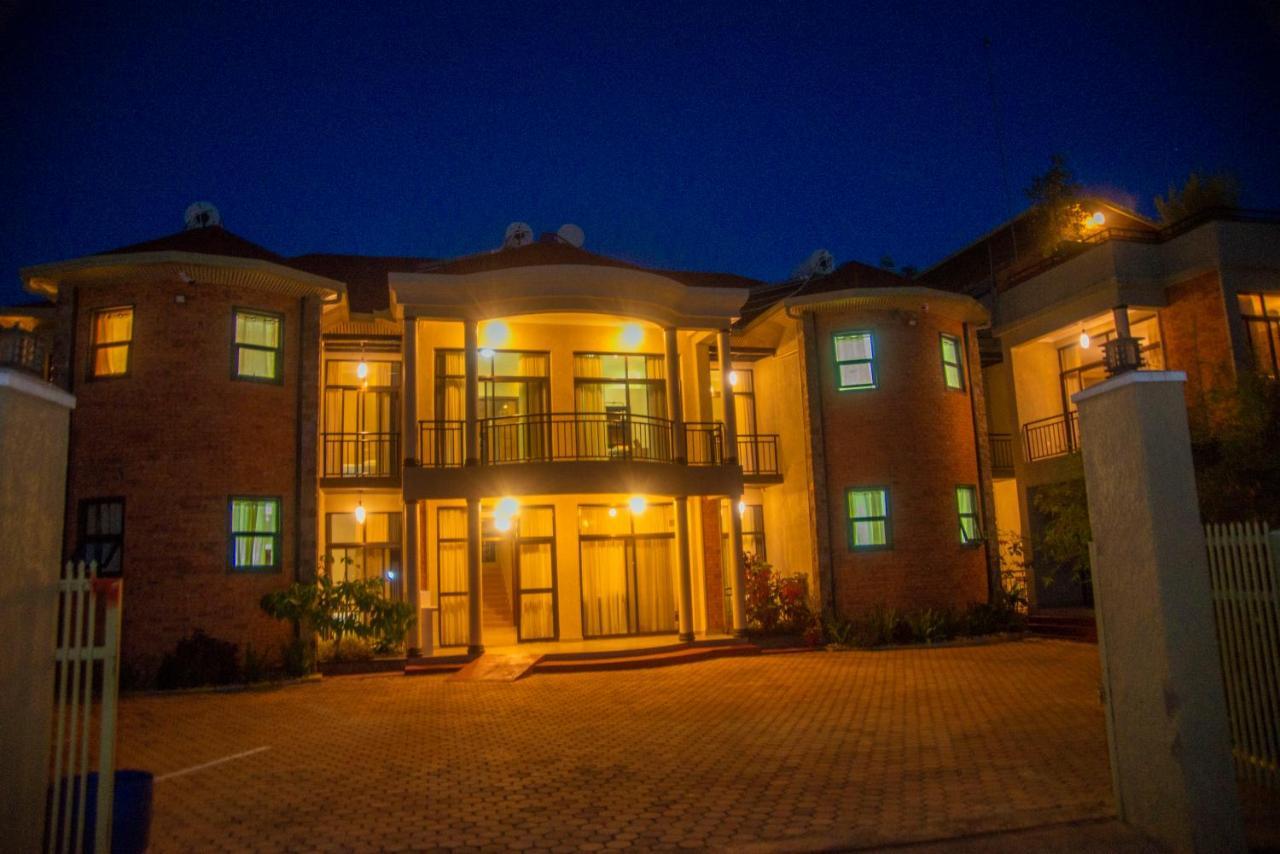 Quality Inn Hotel Kigali Exteriör bild