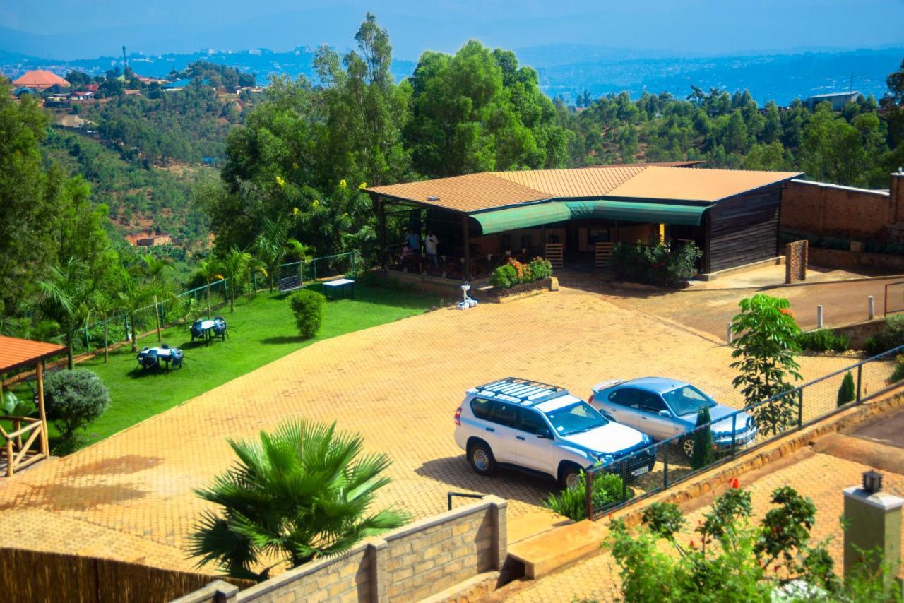 Quality Inn Hotel Kigali Exteriör bild