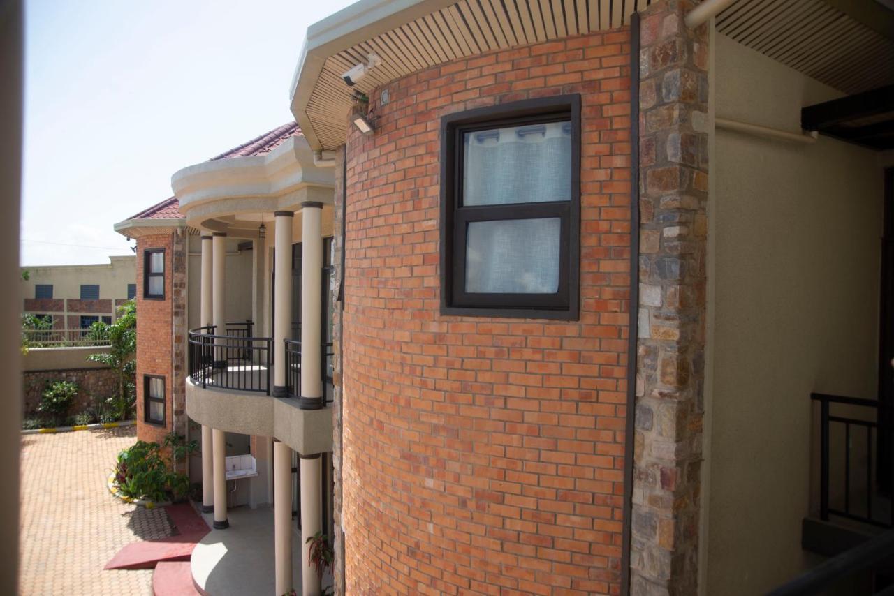 Quality Inn Hotel Kigali Exteriör bild