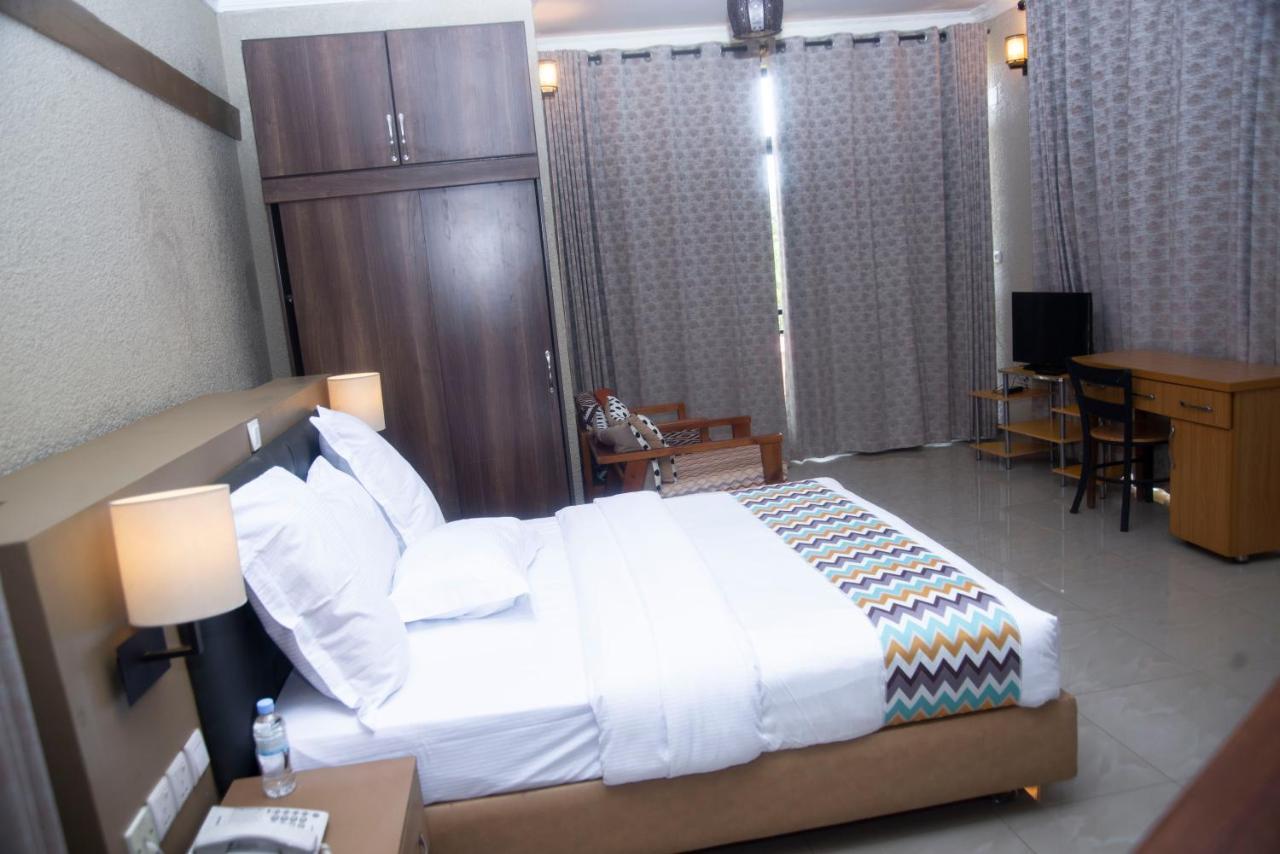 Quality Inn Hotel Kigali Exteriör bild