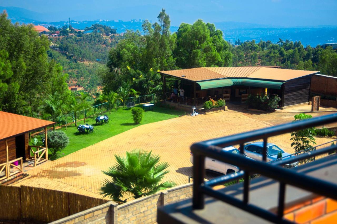 Quality Inn Hotel Kigali Exteriör bild