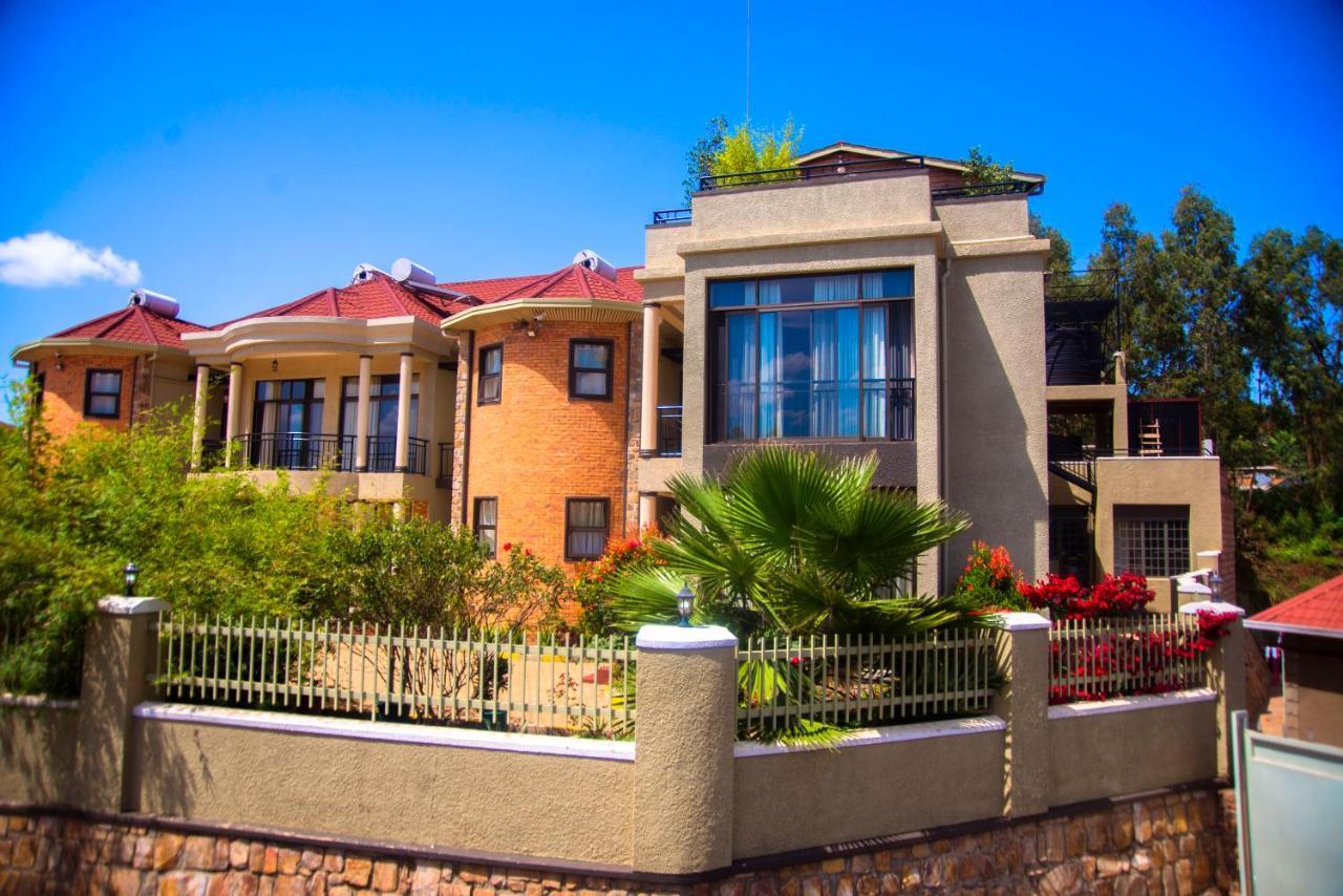Quality Inn Hotel Kigali Exteriör bild