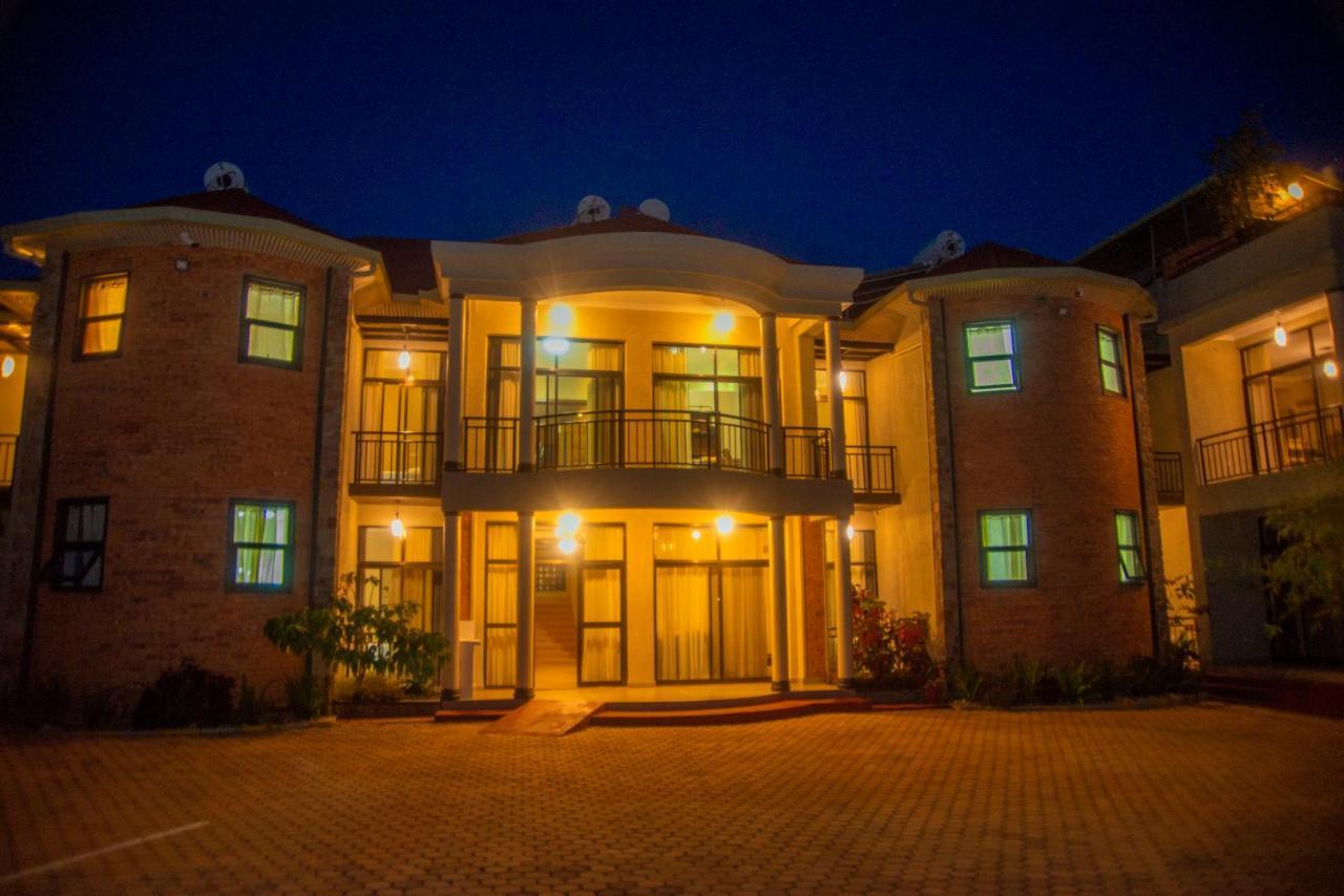 Quality Inn Hotel Kigali Exteriör bild