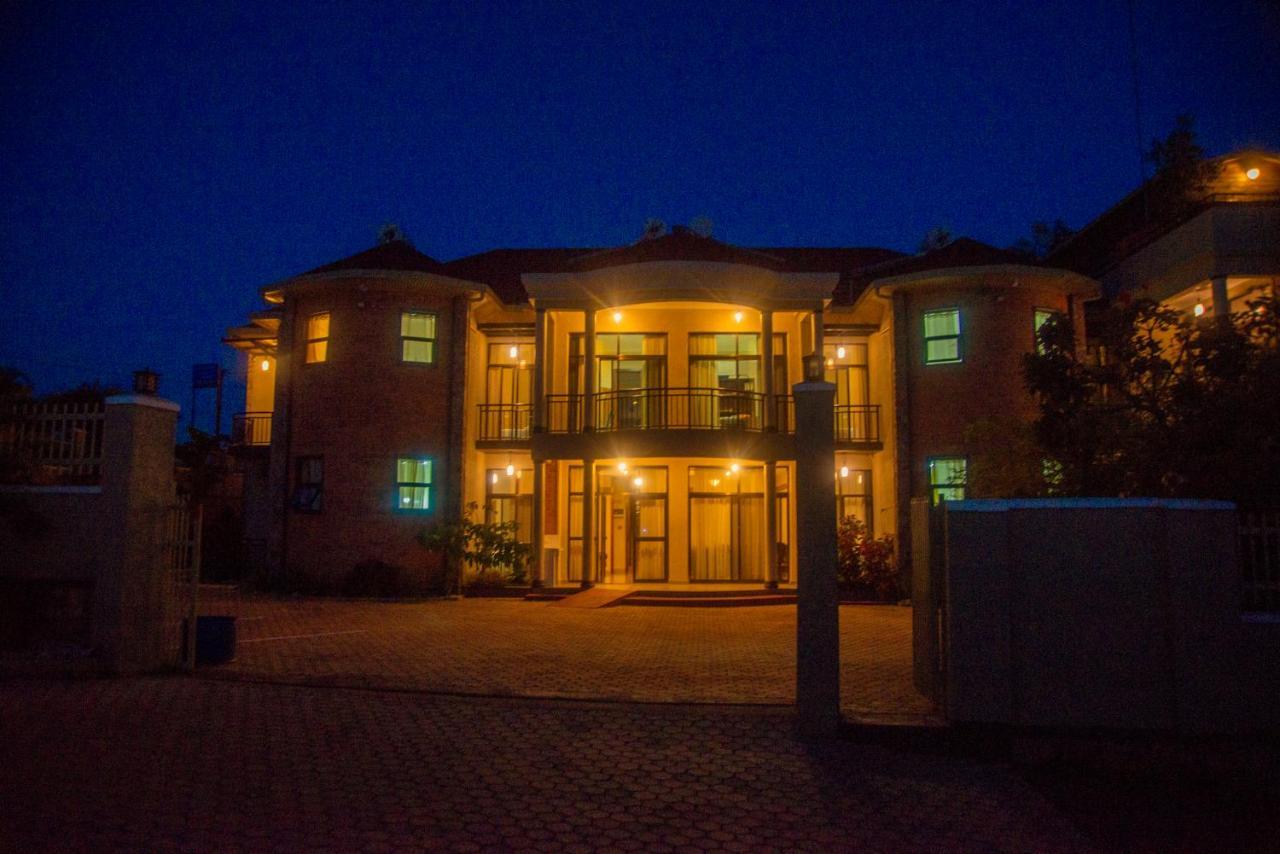 Quality Inn Hotel Kigali Exteriör bild