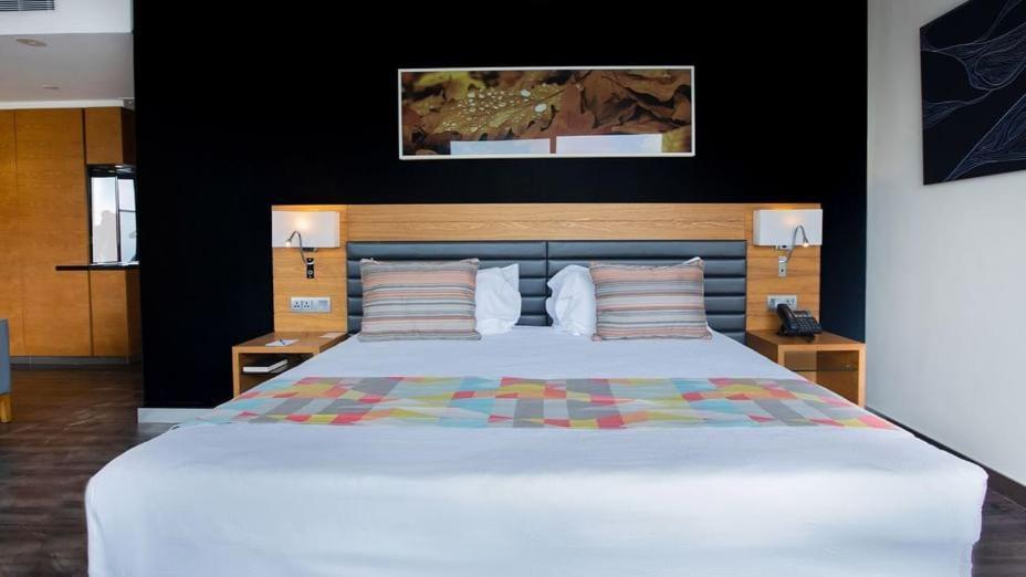 Quality Inn Hotel Kigali Exteriör bild